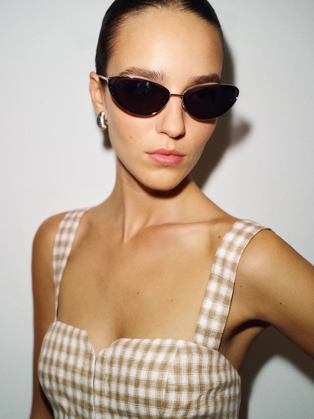 NEW Reformation Roma Midi Linen Dress Dunes Check Gingham Tan White | US 0 UK 4 - Picture 3 of 15